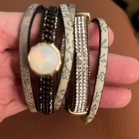 Leather Magnet Bracelet - Picture 4 of 4